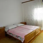 In With Sea View, Loggia, Air Conditioning, Wi-fi Lejlighed Duće