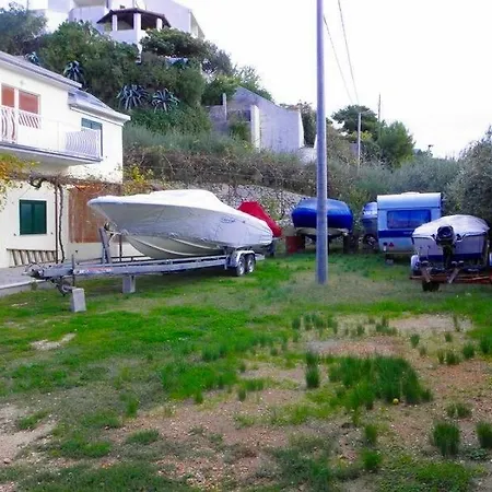 In With Sea View, Loggia, Air Conditioning, Wi-fi Duće