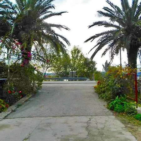 Apartment In With Sea View, Loggia, Air Conditioning, Wi-fi Duce